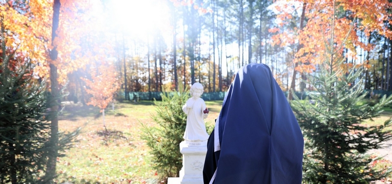 Child Jesus Fall Photo